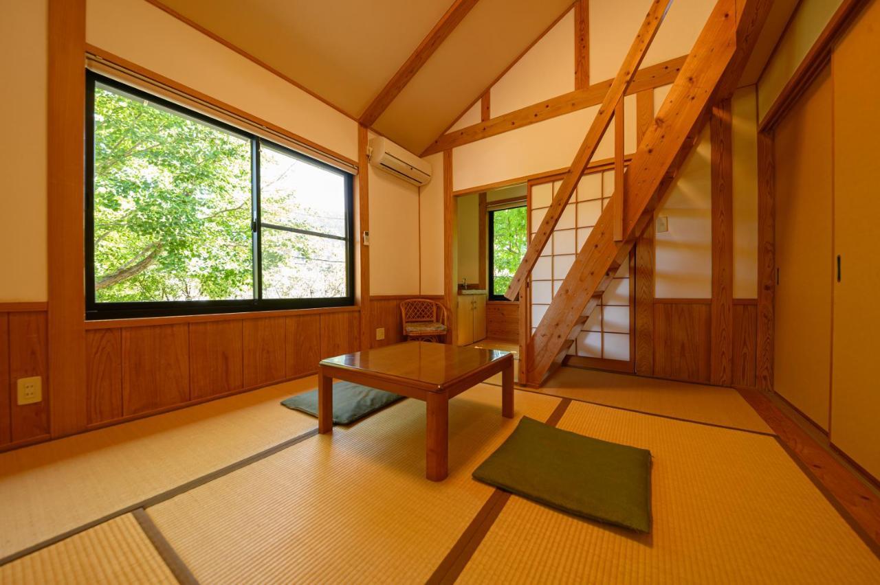 Yufuin Flora House Bed & Breakfast Exterior photo